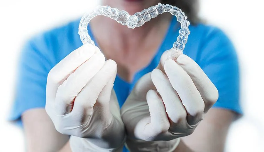 Ortodoncja nakładkowa w PrecisDENT